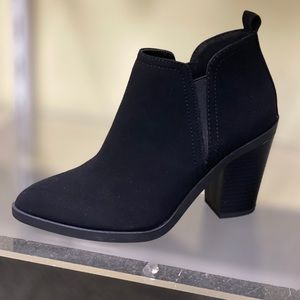 Black chunky heel ankle booties